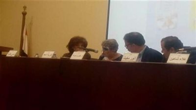 منى طلبة تطالب بتخصيص جائزة للمصريين المبدعين في الخارج