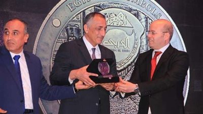 تكريم طارق عامر كأقوى محافظ بنك مركزي في الوطن العربي (صور)
