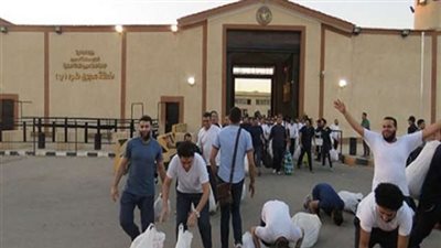 السيسي يعيد الشباب للحياة.. وبرلمانيون: العفو ليس جنائياً