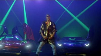 سيارات محمد رمضان تثير الجدل في إعلان 'وسعت مننا'