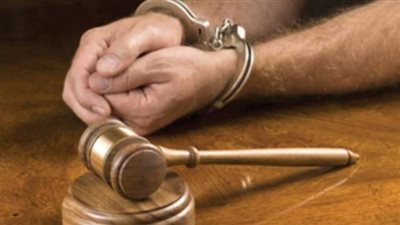 تأجيل إعادة محاكمة 13 أمين شرطة في 'خلية وزارة الداخلية'