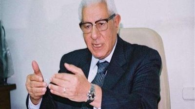 أول تعليق من ”مكرم محمد أحمد” على حرق صورة ”عبد الناصر” بمسلسل سعودى (فيديو)