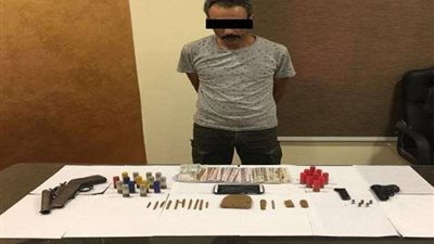 ضبط مسجل بحوزته أسلحة نارية وحشيش فى المرج