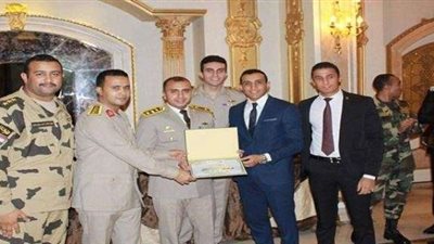 ”105 حربية” تنظم حفل تكريم لأسر شهداء الدفعة (صور)