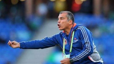 محمد يوسف يطالب بالتعاقد مع نجم وسط الدراويش بديلاً لمهند لاشين  .. والخطيب يدرس الأمر