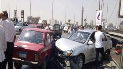 إصابة 3 أشخاص إثر حادث بطريق السويس الصحرواي