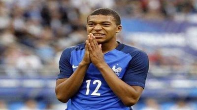 إصابة مفاجئة لنجم المنتخب الفرنسي قبل لقاء أستراليا