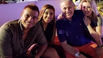 تعرف على المدعوين لحفل زفاف ”الهضبة” ودينا الشربيني.. وشخصية عامة تثير الجدل