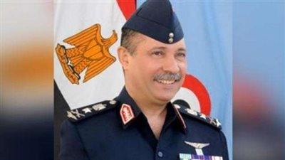 قائد القوات الجوية وعضو المجلس العسكري.. معلومات عن وزير الطيران المدني ”يونس المصري“