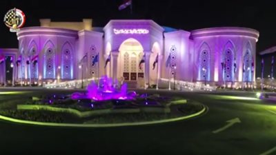 السيسي يصل مركز المنارة للاحتفال مع أسر الشهداء بالعيد