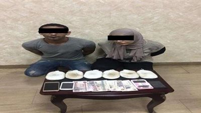ضبط ربة منزل وأخيها يتاجران في المخدرات بالزيتون