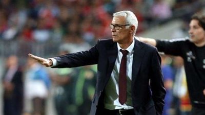 كوبر: سعيد بأداء اللاعبين أمام أوروجواي.. وفضلت إراحة صلاح لمباراة روسيا