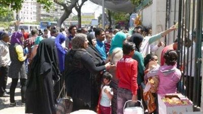 إقبال كبير على حديقة الحيوان بالجيزة في ثاني أيام عيد الفطر.. (صور)