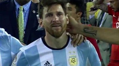 ميسي يهدر ركلة جزاء ويضيع فرصة تقدم الأرجنتين أمام أيسلندا