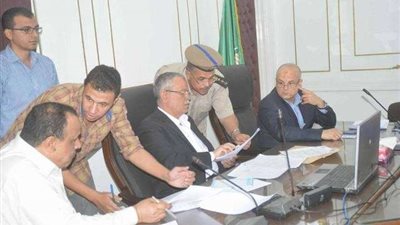 محافظ المنيا يعتمد الزيادة الجديدة لتعريفة الأجرة
