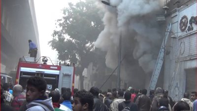 16 سيارة أطفاء حريق تسيطر على حريق بولاق