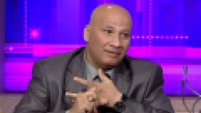 أستاذ نفسي: الظروف الاجتماعية ليست العامل الأساسي في الانتحار