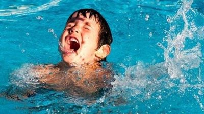 غرق طفلة في مياه النيل أثناء لهوها بالقرب من منزلها بالأقصر