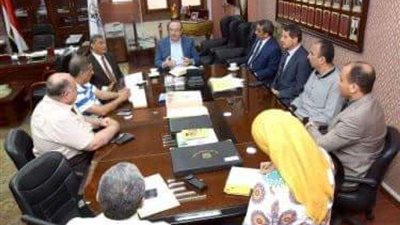 محافظ بني سويف: نبحث تنفيذ إجراءات خارج الصندوق لضبط الأسعار