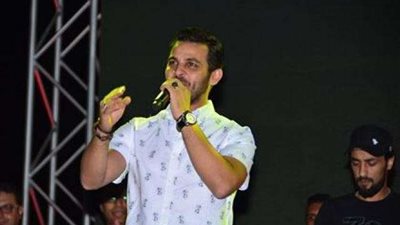 محمد رشاد يشعل حفل ثالث أيام عيد الفطر بالنادي الأهلي (صور)