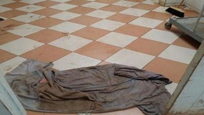 مرضى إدفو يبحثون عن مراحيض.. والأهالي: «هل حمام المدير عطلان؟»