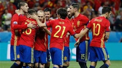 إنييستا يقود تشكيل إسبانيا أمام إيران في كأس العالم