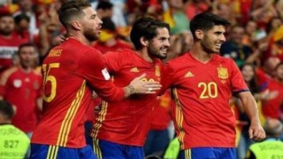 إسبانيا تفوز بشق الأنفس على إيران وتشعل الصراع في المجموعة الثانية بكأس العالم