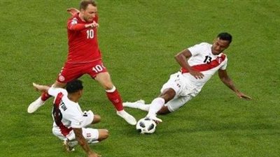 الدنمارك يحرز الهدف الأول في شباك استراليا