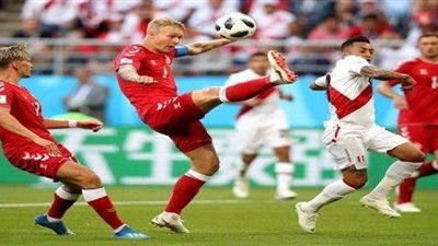 التعادل ينهي الشوط الأول بين الدنمارك واستراليا