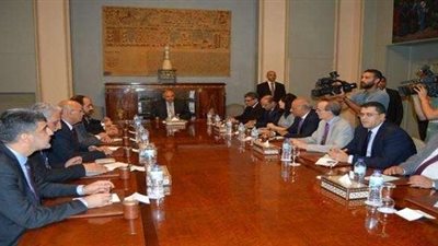 «شكري» يبحث مستجدات الأزمة السورية مع وفد هيئة التفاوض (صور)