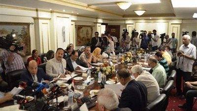 عقد اجتماع اتحاد المستثمرين لمناقشة مطالبهم من الحكومة الجديدة (صور)