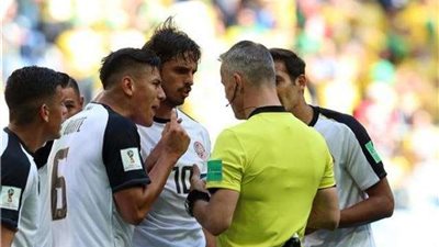 البرازيل يخطف فوزًا قاتلًا في الوقت الضائع