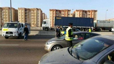 ضبط 415 مخالفة مرورية متنوعة بـ 6 أكتوبر