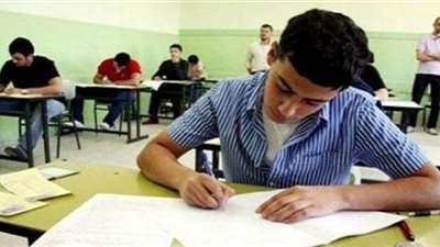بدء امتحان «الأحياء وعلم النفس والديناميكا» لطلاب الثانوية العامة