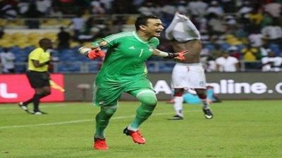 مونديال روسيا..الحضري يتصدى لضربة جزاء السعودية في الشوط الأول