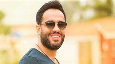 رامي جمال يطرج «برومو» أغنيته الجديدة «مافيش منها»