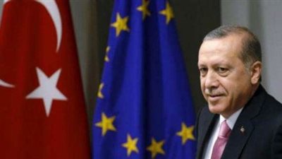 تركيا تسعى نحو الاتحاد الأوروبي..والقارة العجوز تتعنت
