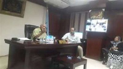 رئيس مركز إسنا يوجه بتكثيف الرقابة على مستودعات البوتاجاز