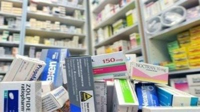 الدواء فيه سٌم قاتل.. خبراء يحذرون من «ألاعيب» الصيادلة للتربح غير المشروع