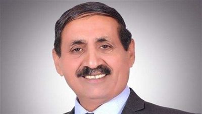 برلماني يكشف حقيقة فرض رسوم على خطوط المحمول