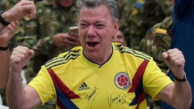 رد فعل رئيس كولومبيا بعد فوز بلاده (صور)