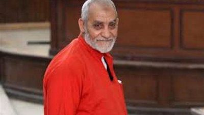 بعد قليل.. النطق بالحكم على بديع و738 متهمًا في «فض اعتصام رابعة»