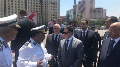 وزير الداخلية: لن نتهاون مع من يرفع السلاح (صور)