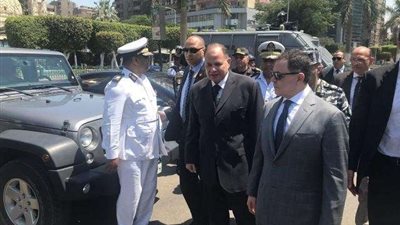 مواطنون لوزير الداخلية: نحن أفضل من دول كثيرة بجوارنا