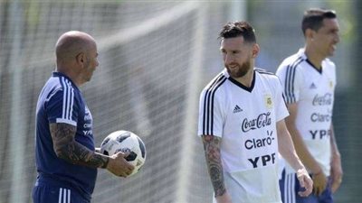 «ميسي» يقود هجوم راقصي التانجو أمام فرنسا