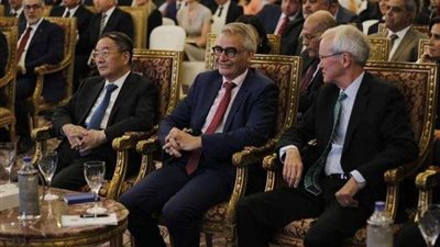 انطلاق وقائع مؤتمر توقيع أكبر عقد بالمنطقة الاقتصادية