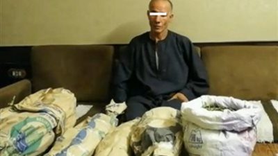 الداخلية تنجح في القبض على عدد من الخارجين عن القانون بمحافظات الجمهورية (صور)