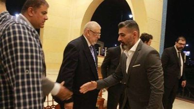 ياسر جلال يحضر عزاء الفنان الراحل مدحت مرسي (صور)