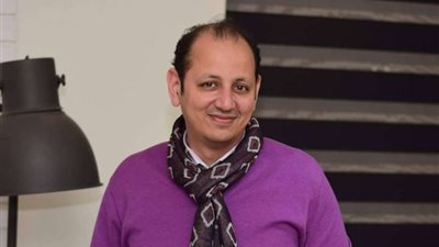 أستاذ جراحة: بدانة الاطفال تبدأ من فترة الحمل