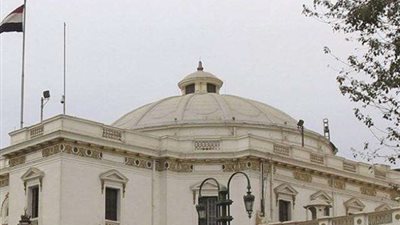 البرلمان يستنكر أنباء فرض رسوم على شهادات الوفاة.. ونواب: نطالب بمعاقبة مقترح الفكرة